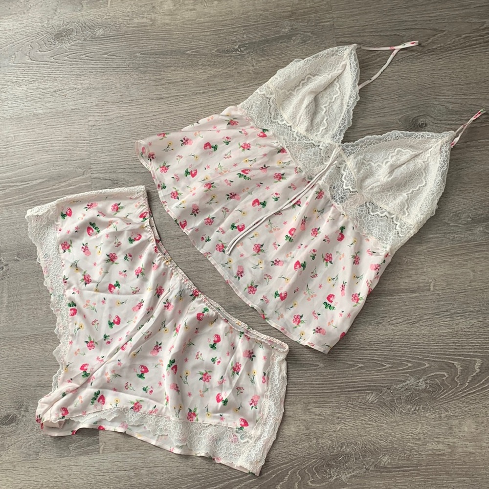 Victoria’s Secret set new